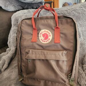 Kånken Olive Green Backpack